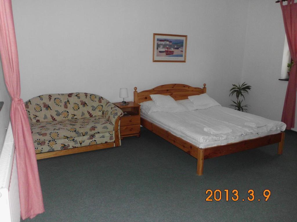 Benyei Fogado Panzio Es Etterem Bed & Breakfast Erdobenye Bagian luar foto